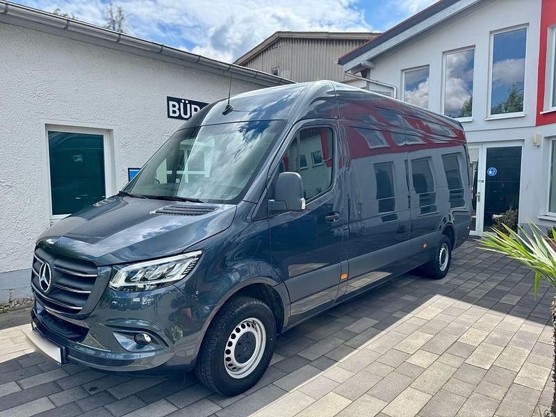 Grau Gebraucht 2023 Mercedes Sprinter Van | 38.789 € (Superpreis) - Bild 1/4