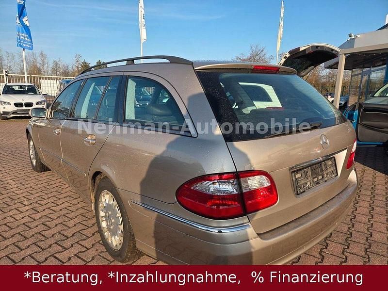 Gebraucht Mercedes E220 150 PS (110 kW) 2003 Beige Kombi