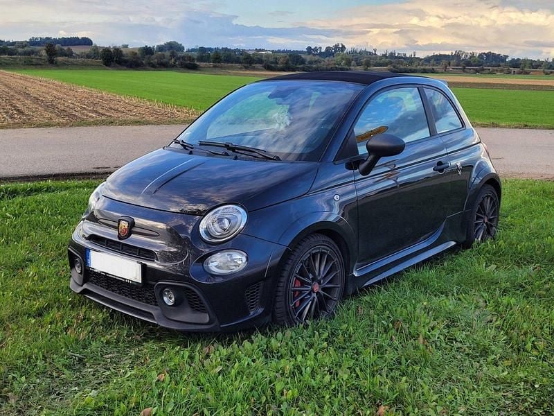 Schwarz Gebraucht 2021 Abarth 595 Competizione Cabrio | 19.900 € (Fairer Preis) - Bild 1/4