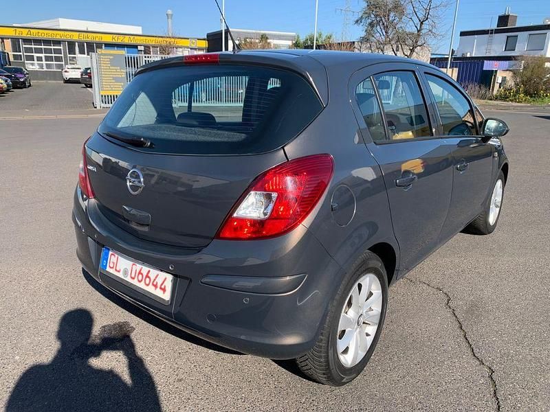 Gebraucht Opel Corsa 87 PS (63 kW) 2014 Grau Kleinwagen
