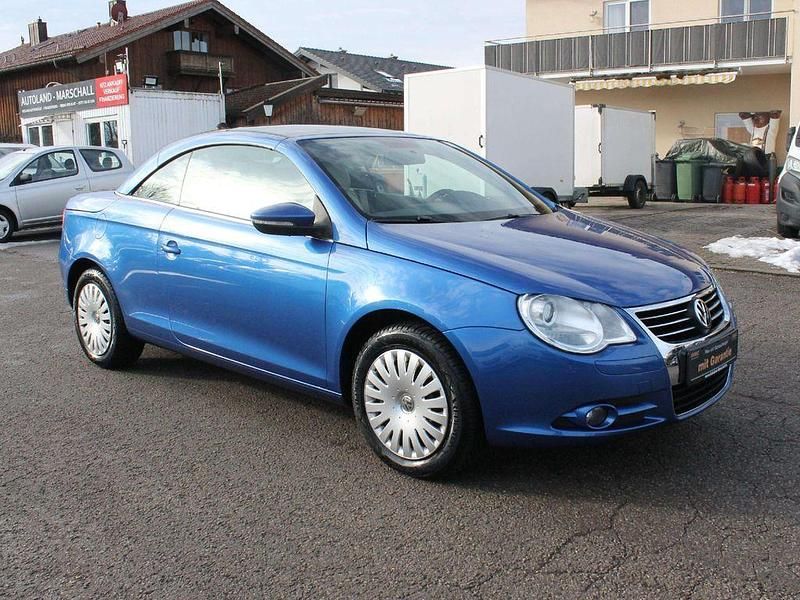 Gebraucht VW Eos 160 PS (117 kW) 2010 Rising blue metallic Cabrio