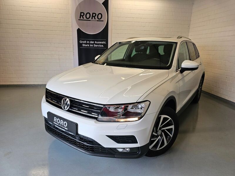 Weiß Gebraucht 2017 VW Tiguan Sound SUV | 18.300 € (Teuer) - Bild 1/4