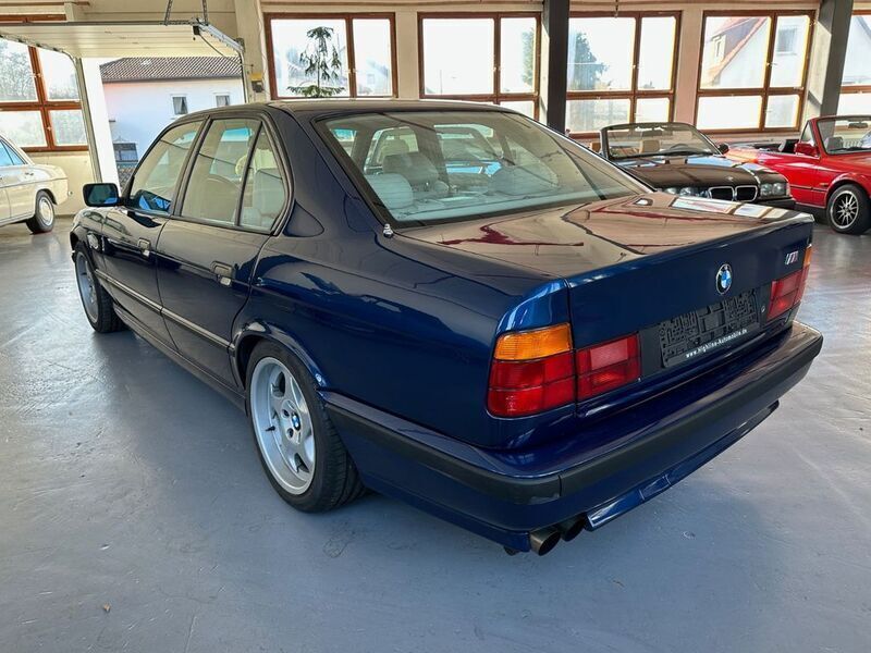 Gebraucht BMW M5 Performance 347 PS (255 kW) 1993 Avusblau metallic (276) Limousine