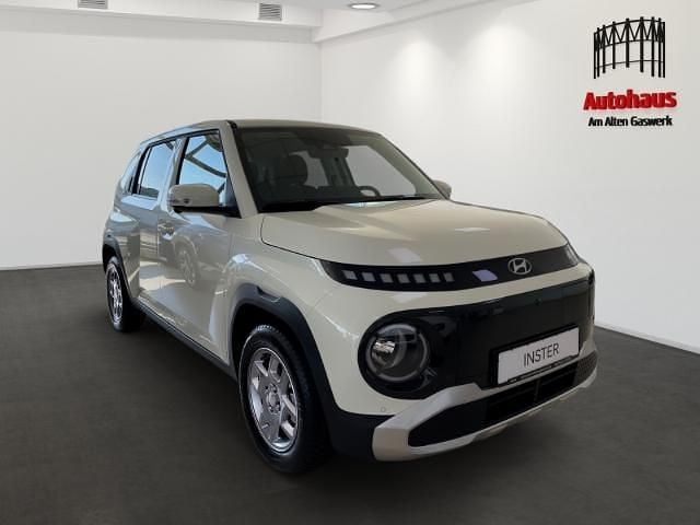 Gebraucht Hyundai Inster Trend 85 kW (116 PS) 2025 Buttercream yellow (gelb) Kleinwagen