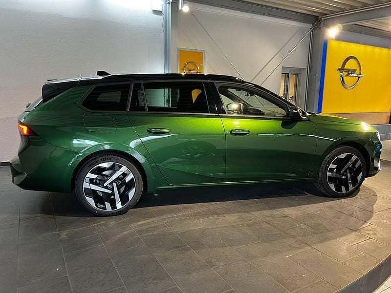 Neu Opel Astra Ultimate 114 kW (156 PS) 2026 Grün Limousine