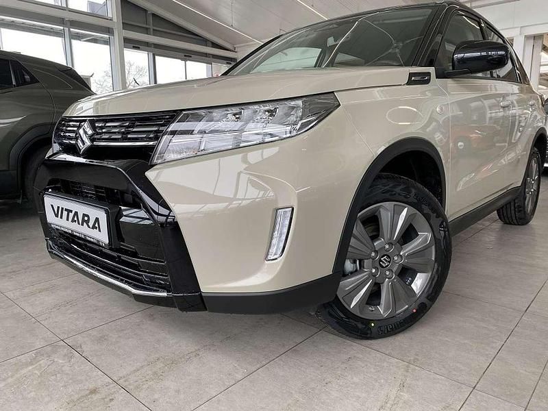 Neu Suzuki Vitara Comfort 110 PS (80 kW) 2026 Savannah ivory/cosmic black SUV