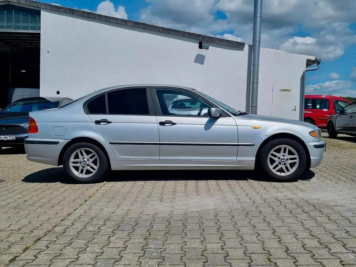 Gebraucht BMW 316 116 PS (85 kW) 2002 Silber Limousine