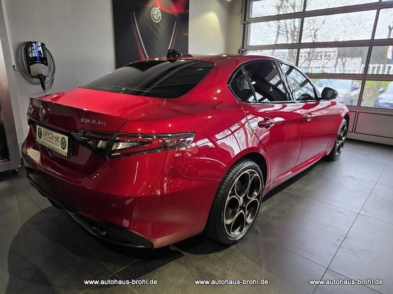 Neu Alfa Romeo Giulia 280 PS (205 kW) 2026 Rot Limousine