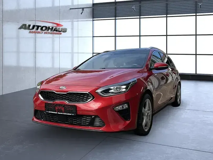 Używany Kia Ceed Platinum Edition 140 KM (102 kW) 2019 Czerwony Hatchback
