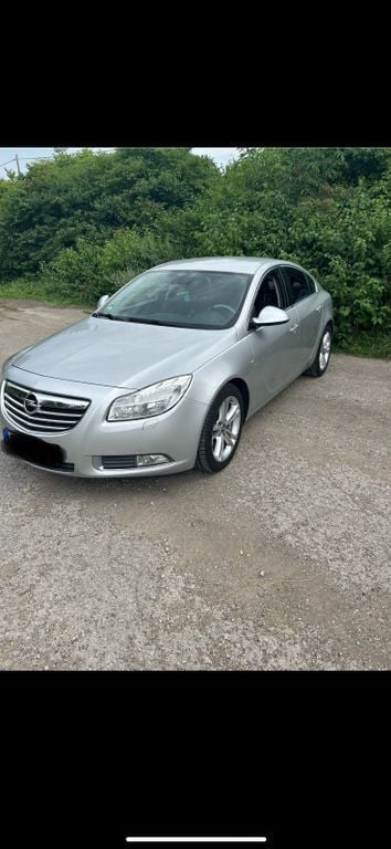 Silber Gebraucht 2013 Opel Insignia Limousine | 5.000 € (Guter Preis) - Bild 1/4