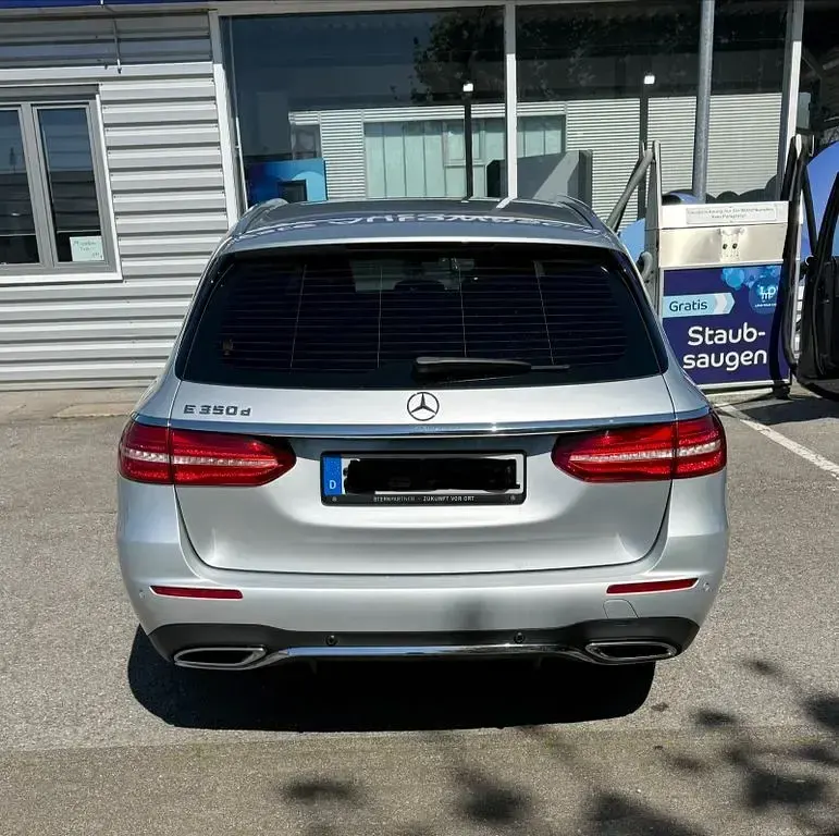 Gebraucht Mercedes E350 AMG line 286 PS (210 kW) 2020 Silber Limousine