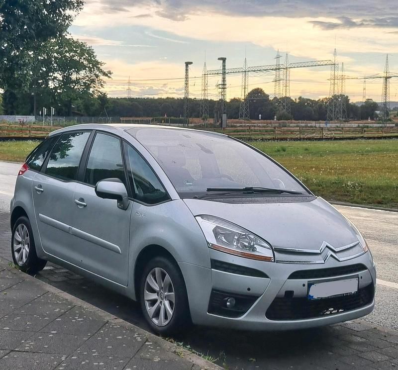 Grau Gebraucht 2009 Citroën Grand C4 Picasso Van / Kleinbus | 3.250 € (Etwas zu teuer) - Bild 1/4