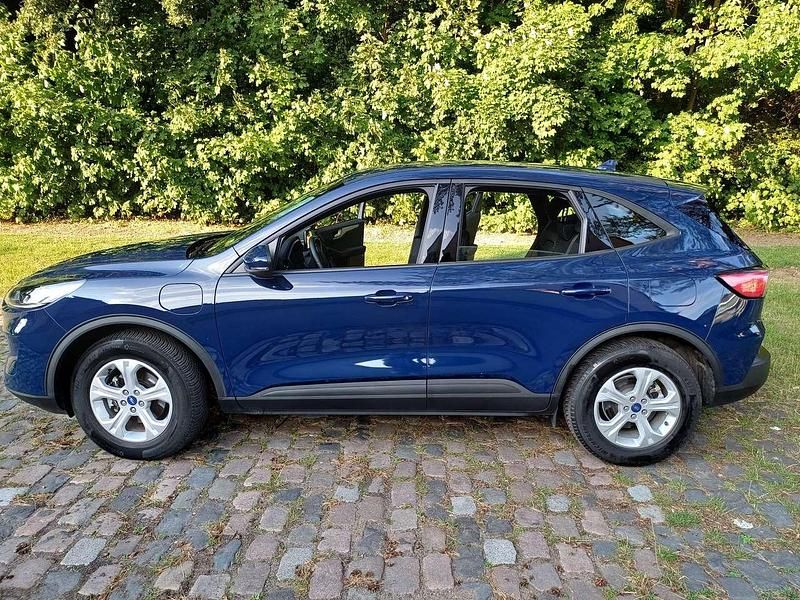 Blau Gebraucht 2022 Ford Kuga SUV | 19.500 € (Superpreis) - Bild 1/4