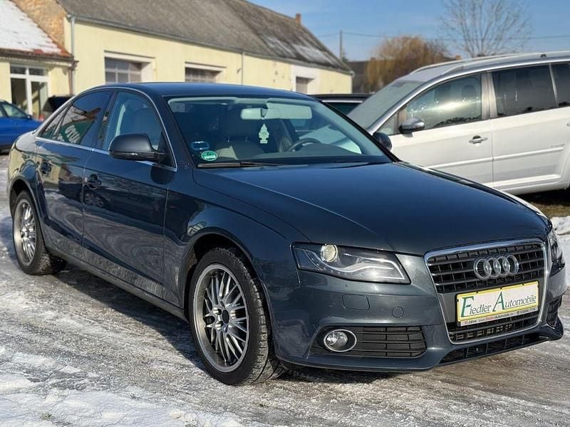 Gebraucht Audi A4 Attraction 160 PS (117 kW) 2008 Grau Limousine