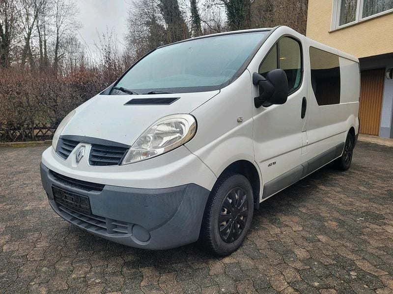 Gebraucht Renault Trafic 115 PS (84 kW) 2010 Weiß Van / Kleinbus