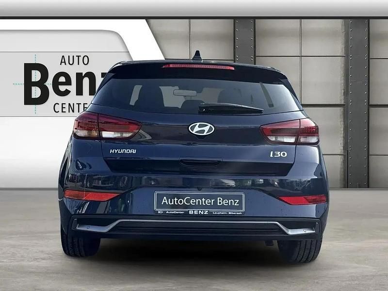 Gebraucht Hyundai i30 Advantage 101 PS (74 kW) 2024 Blau Limousine