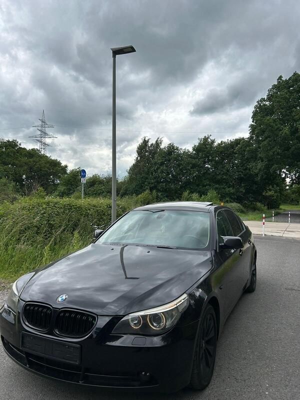 Schwarz Gebraucht 2006 BMW 525 Limousine | 4.650 € - Bild 1/4