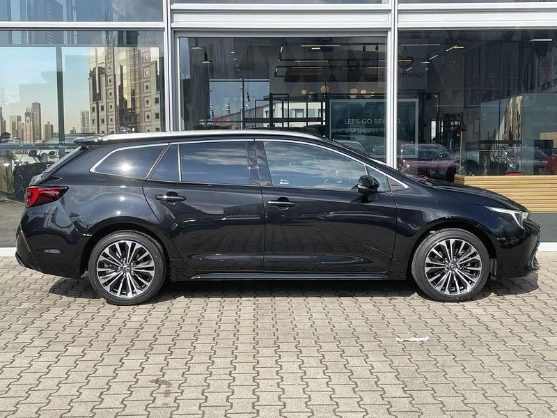 Neu Toyota Corolla 178 PS (130 kW) 2025 Schwarz Kombi