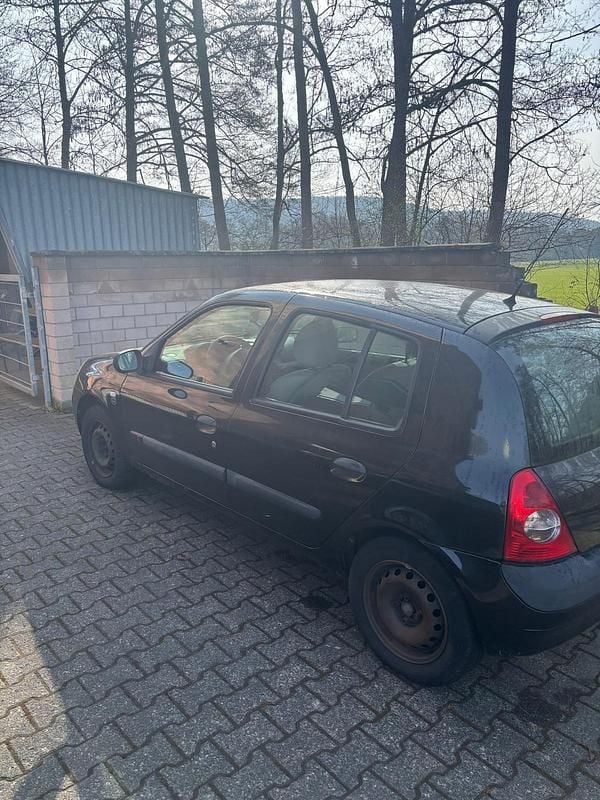 Gebraucht Renault Clio II Campus 58 PS (42 kW) 2005 Schwarz Kleinwagen