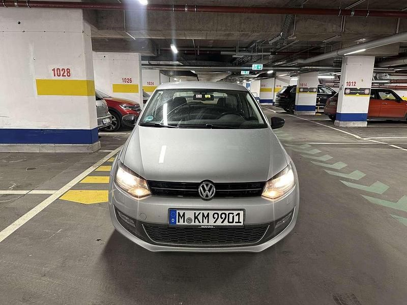 Używany VW Polo Match 90 KM (66 kW) 2013 Szary Hatchback