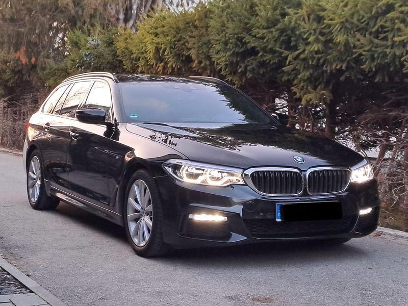 Gebraucht BMW 520 Performance 190 PS (139 kW) 2018 Schwarz Kombi