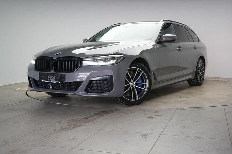 Gebraucht BMW 520 M Sport 190 PS (139 kW) 2021 Grau Kombi