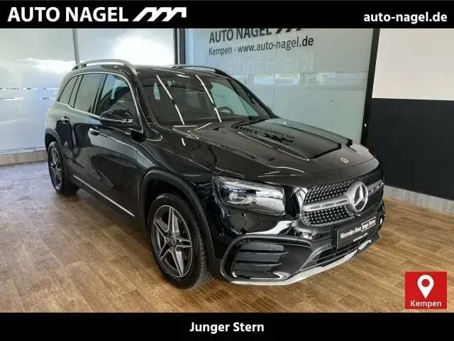 Schwarz Gebraucht 2024 Mercedes GLB200 AMG SUV | 43.885 € (Superpreis) - Bild 1/4