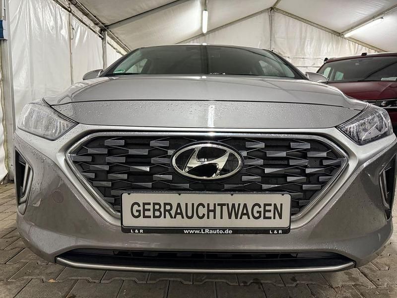 Gebraucht Hyundai Ioniq Style 105 PS (77 kW) 2022 Grau Kleinwagen