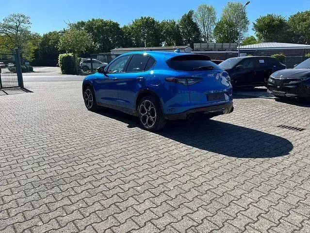 Gebraucht Alfa Romeo Stelvio Veloce 280 PS (205 kW) 2023 Misano blu SUV