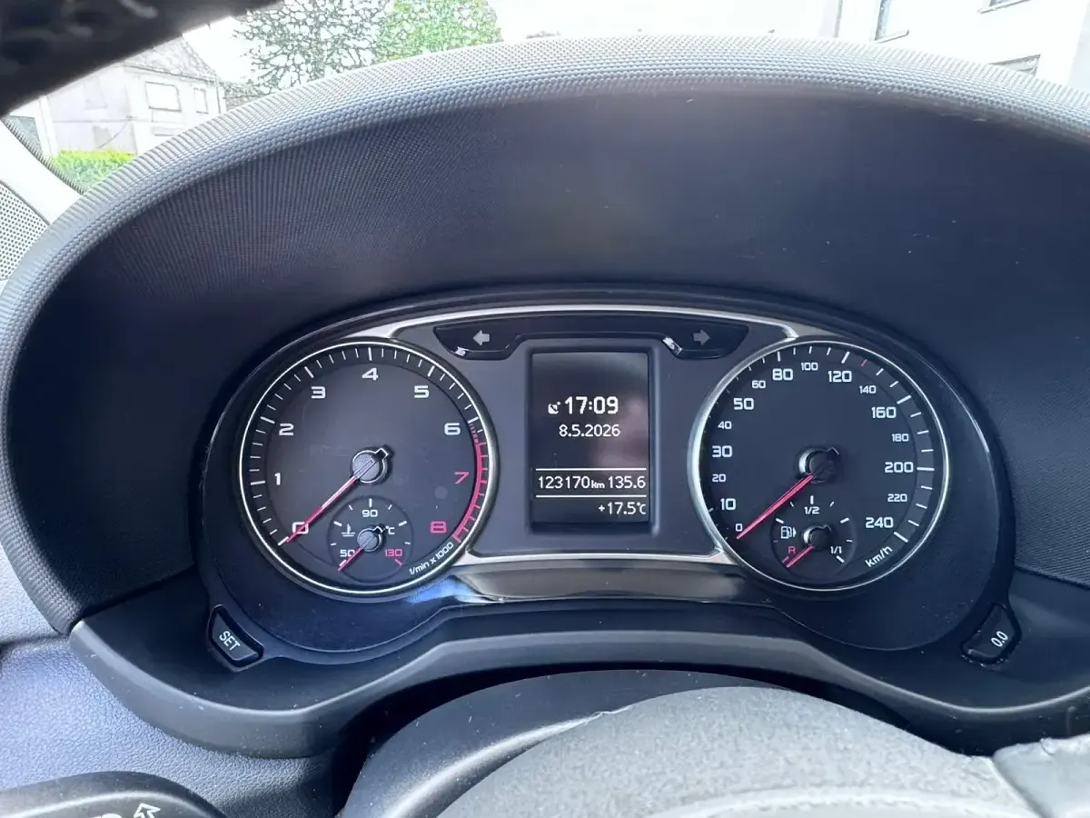 Gebraucht Audi A1 81 PS (59 kW) 2017 Schwarz Kleinwagen
