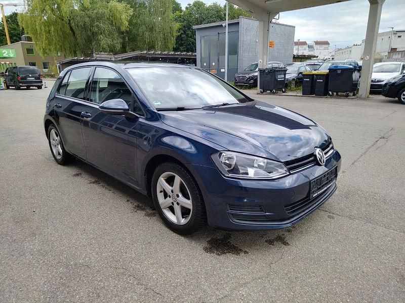 Night blue Gebraucht 2015 VW Golf VII Comfortline Limousine | 7.900 € (Guter Preis) - Bild 1/4