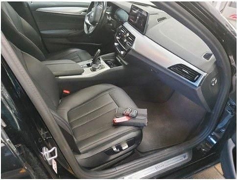 Gebraucht BMW 520 190 PS (139 kW) 2023 Schwarz Limousine