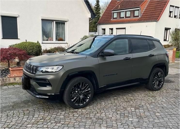 Gebraucht Jeep Compass 180 PS (132 kW) 2022 Grün SUV