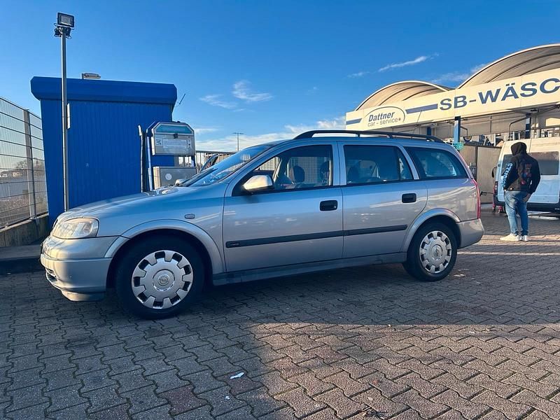 Grau Gebraucht 2002 Opel Astra Kombi | 1.590 € (Guter Preis) - Bild 1/4