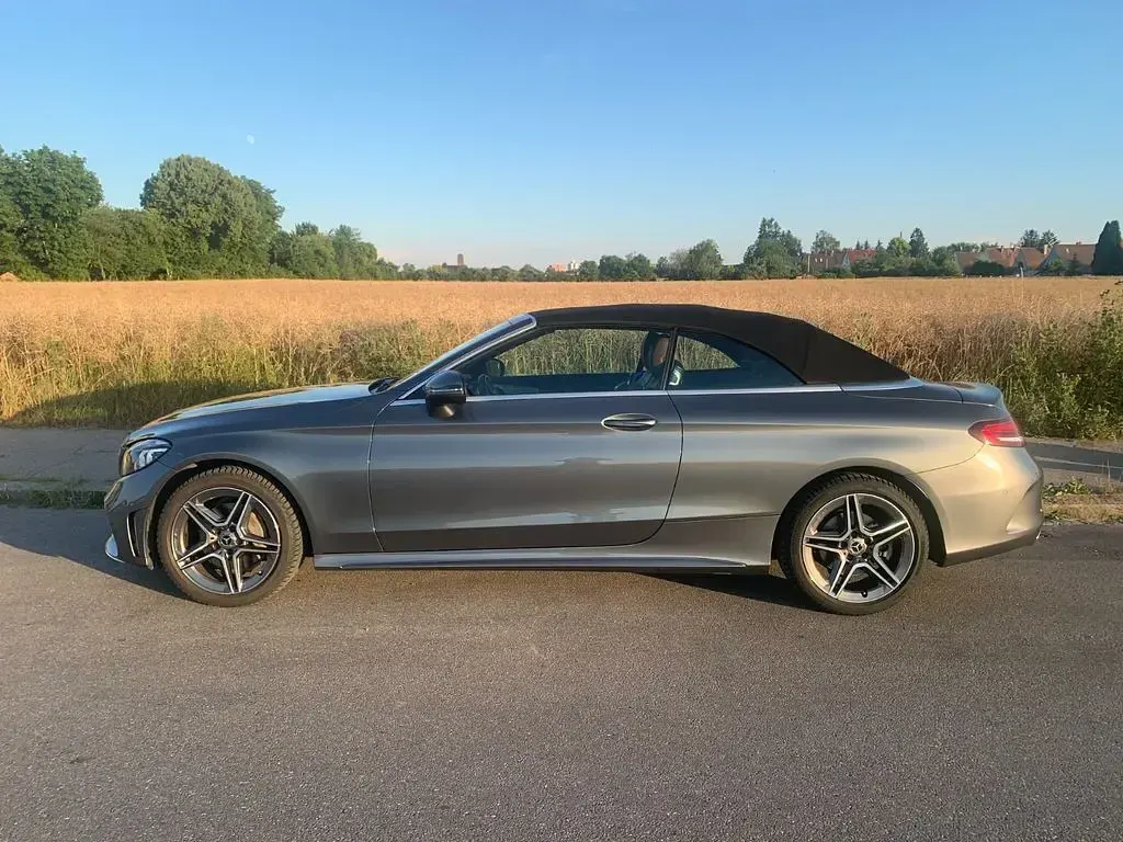 Gebraucht Mercedes C200 AMG line 184 PS (135 kW) 2019 Grau Cabrio