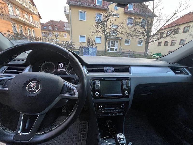 Gebraucht Skoda Rapid Ambition 116 PS (85 kW) 2015 Grau Kleinwagen