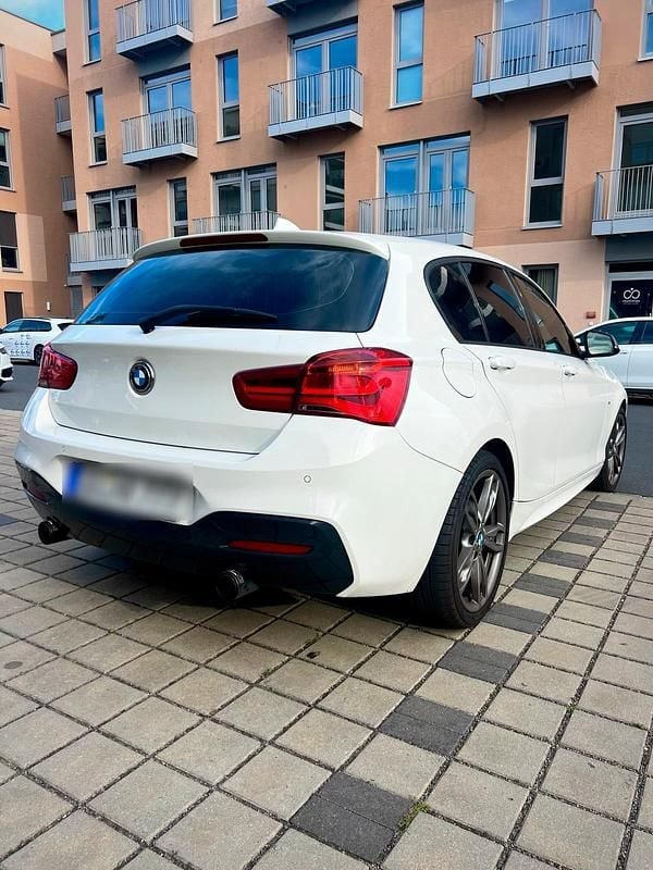 Weiß Gebraucht 2015 BMW M135 M Sport Kleinwagen | 21.999 € (Fairer Preis) - Bild 1/4