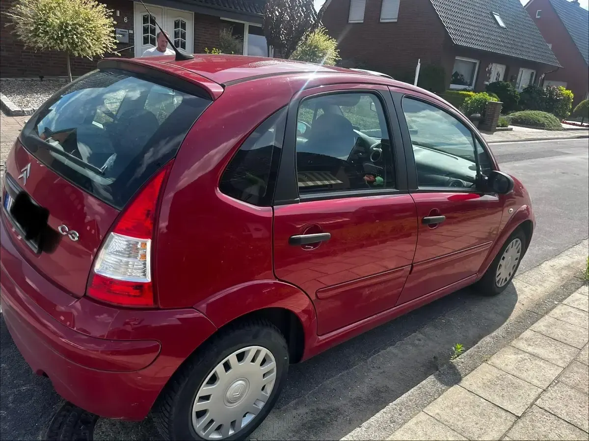 Gebraucht Citroën C3 75 PS (55 kW) 2007 Rot Kleinwagen