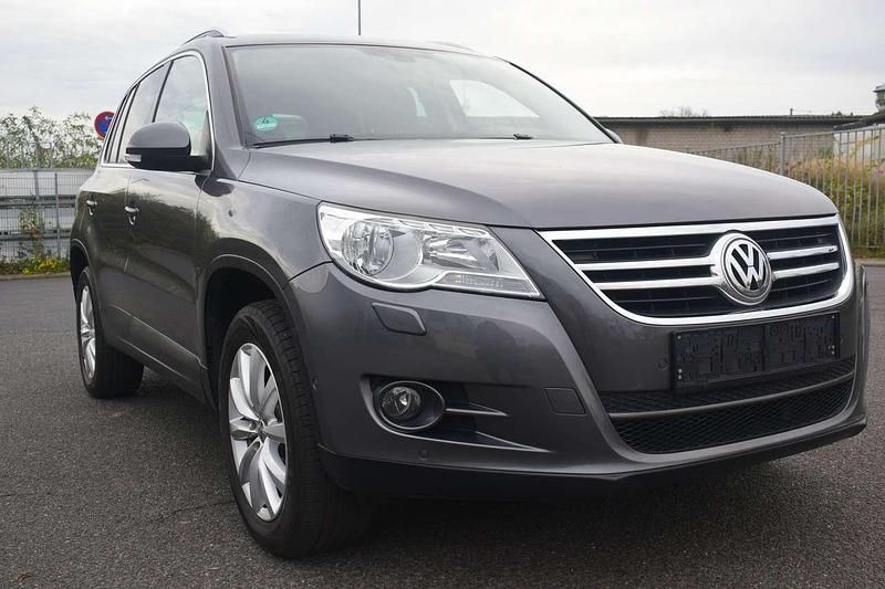 Gebraucht VW Tiguan Team 140 PS (102 kW) 2011 Pepper grey SUV