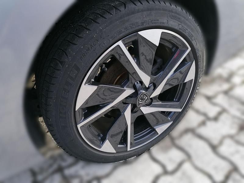 Gebraucht Peugeot 308 SW Allure 131 PS (96 kW) 2022 Metfa artense silber Kombi