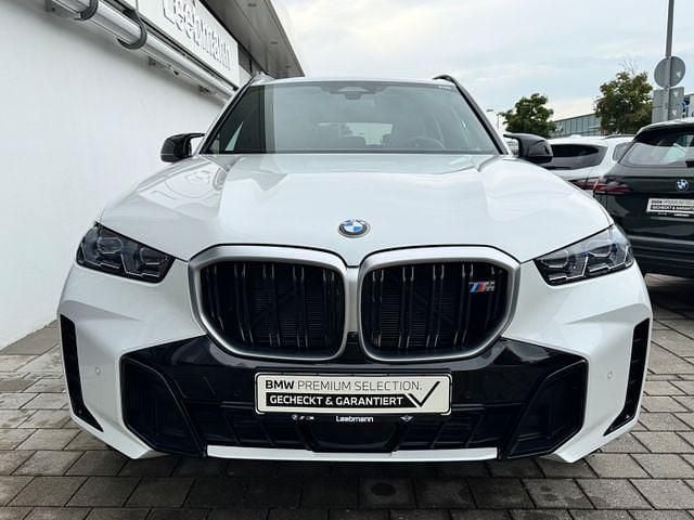 Gebraucht BMW X5 M M Sport 530 PS (389 kW) 2024 Mineralweiss metallic SUV
