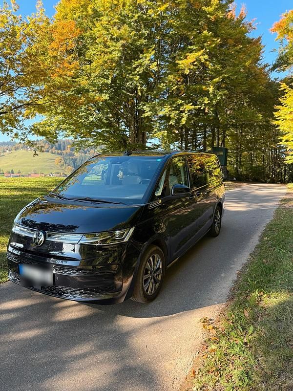 Schwarz Gebraucht 2023 VW T7 Energetic Van | 50.500 € (Guter Preis) - Bild 1/4