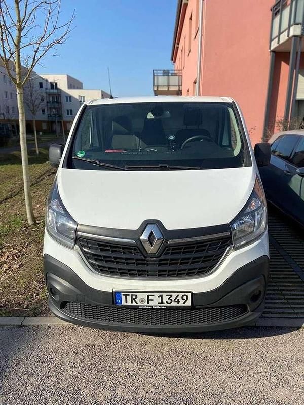 Gebraucht Renault Trafic Komfort 120 PS (88 kW) 2021 Weiß Van / Kleinbus