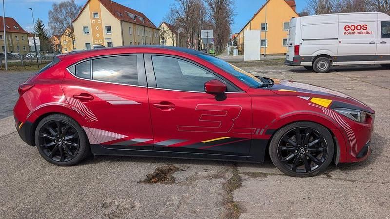 Gebraucht Mazda 3 150 PS (110 kW) 2014 Rot Limousine