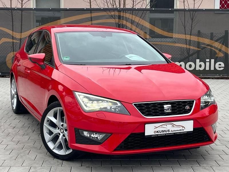 Rot Gebraucht 2015 Seat Leon FR Limousine | 10.890 € (Guter Preis) - Bild 1/4