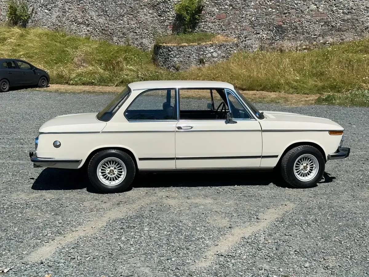 Gebraucht BMW 2002 Basis 101 PS (74 kW) 1972 Weiß Limousine