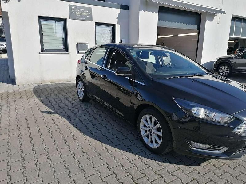 Gebraucht Ford Focus Titanium 150 PS (110 kW) 2015 Schwarz Limousine