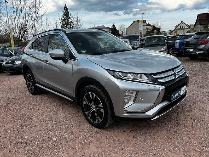 Silber Gebraucht 2018 Mitsubishi Eclipse Cross Edition SUV | 18.000 € (Fairer Preis) - Bild 1/4