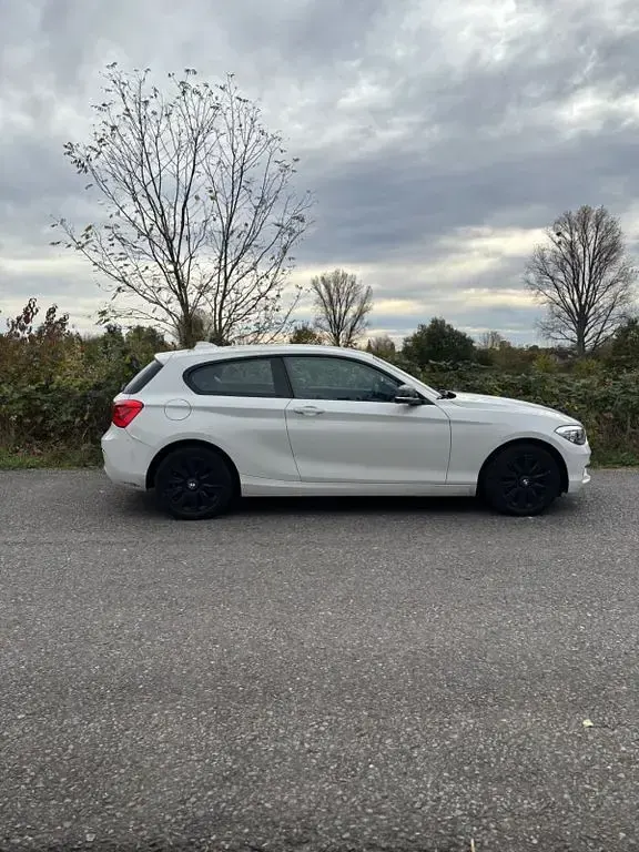 Gebraucht BMW 118 136 PS (100 kW) 2016 Weiß Kleinwagen