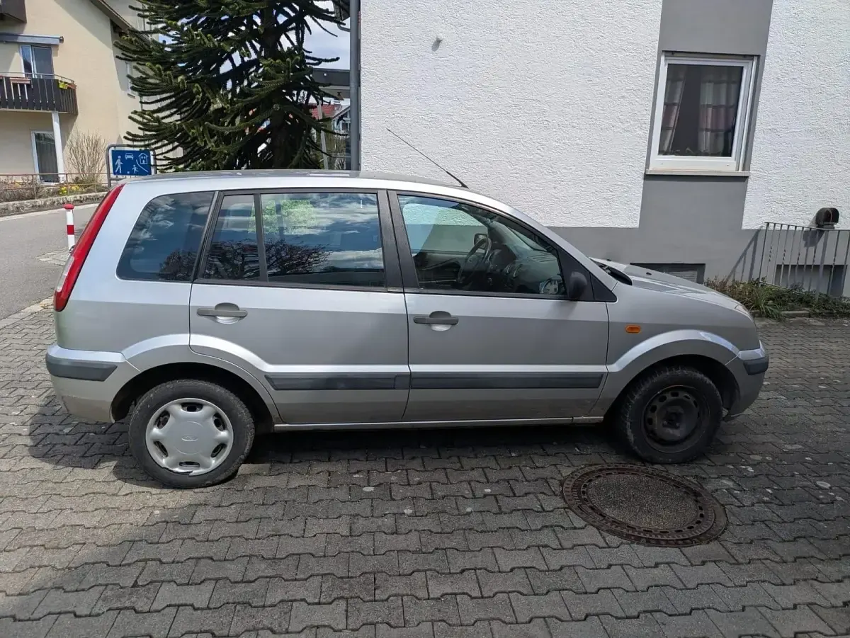 Gebraucht Ford Fusion 80 PS (58 kW) 2005 Silber Kleinwagen